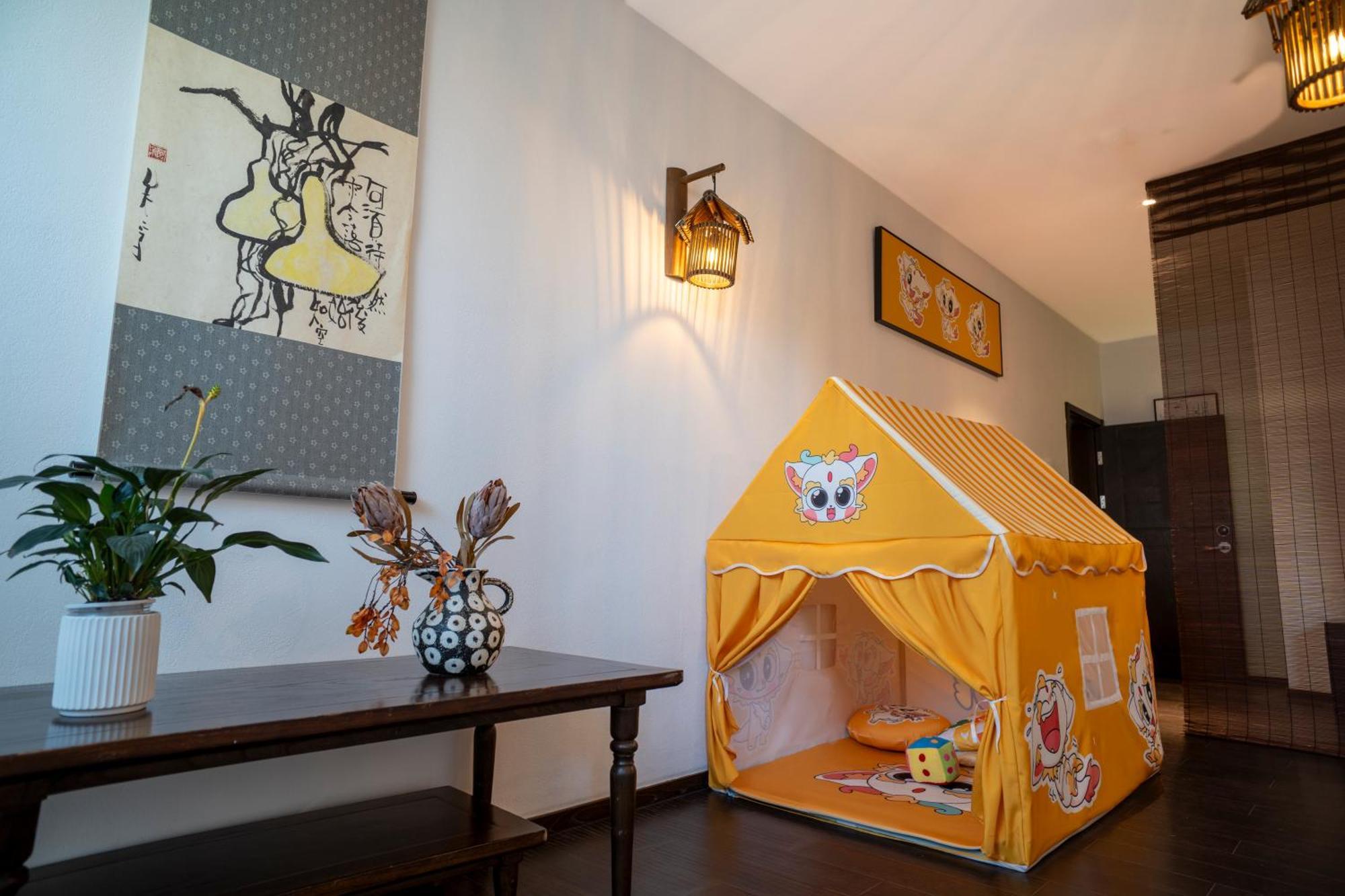 Dasein Youlan Hotel-near The Forbidden City, Tiananmen Square, Guijie Street, Beihai Park, Jingshan Park, And Yonghe Temple Hotel
